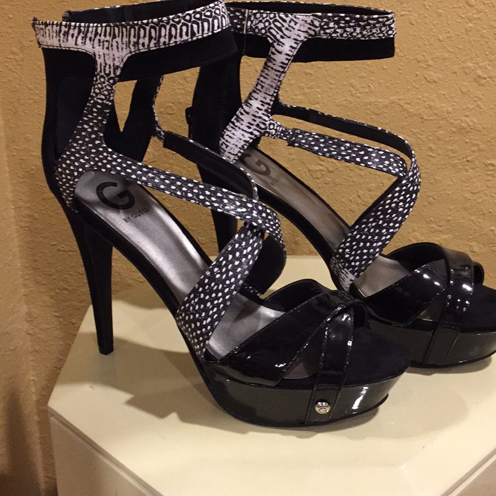 Guess women shoes